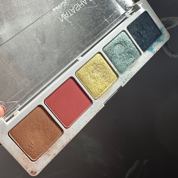 Bundle of five eyeshadow palettes. - Picture 7 of 7